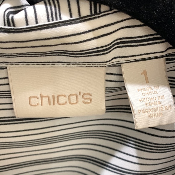 NWOT generous cut Chico’s size 1 polyester black & white top. - Picture 4 of 14